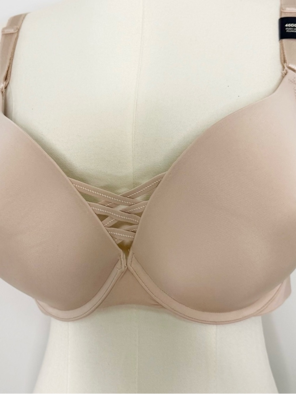 Torrid Nude Push Up Plunge Bra 40DD NWT Strappy Front
